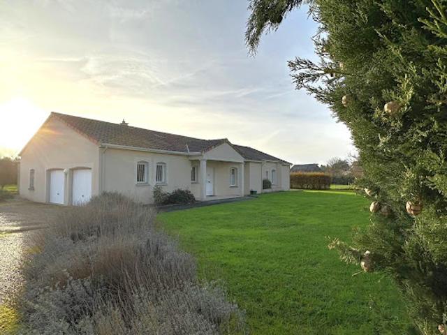 Vente Maison 7 pièces 322 m2 Pleumartin