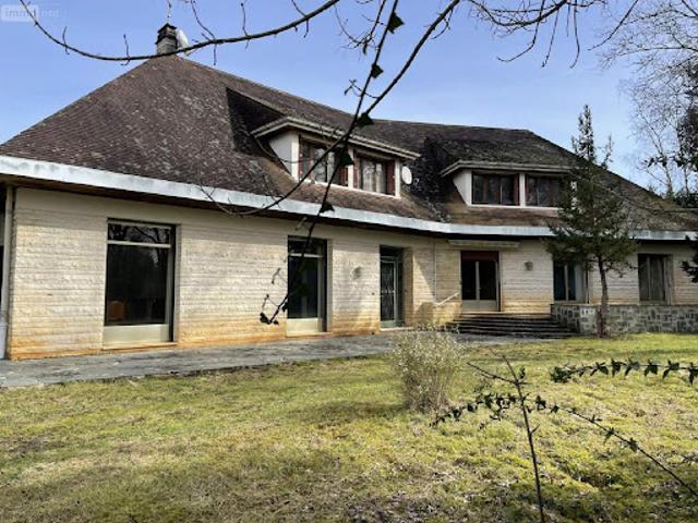Vente Maison 7 pièces 334 m2 Javerlhac et la Chapelle Saint Robert