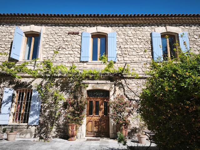 Vente Maison 7 pièces 330 m2 Mouriès