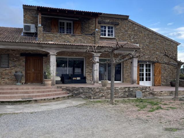 Vente Maison 7 pièces 343 m2 Biguglia