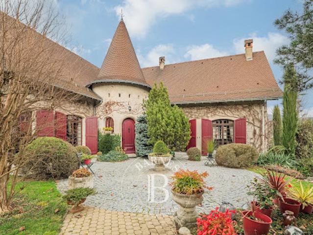 Vente Maison 7 pièces 360 m2 Voiron