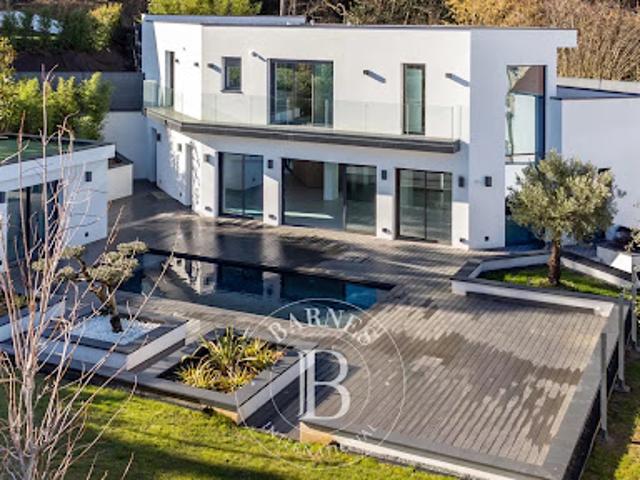 Vente Maison 7 pièces 362.8 m2 Orgeval