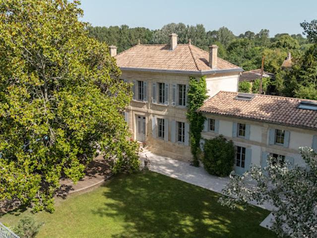 Vente Maison 7 pièces 387 m2 Saint Vivien de Blaye