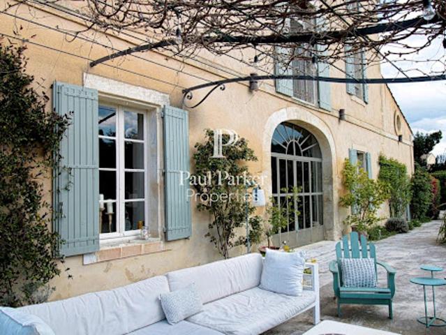 Vente Maison 7 pièces 380 m2 Saint Rémy de Provence
