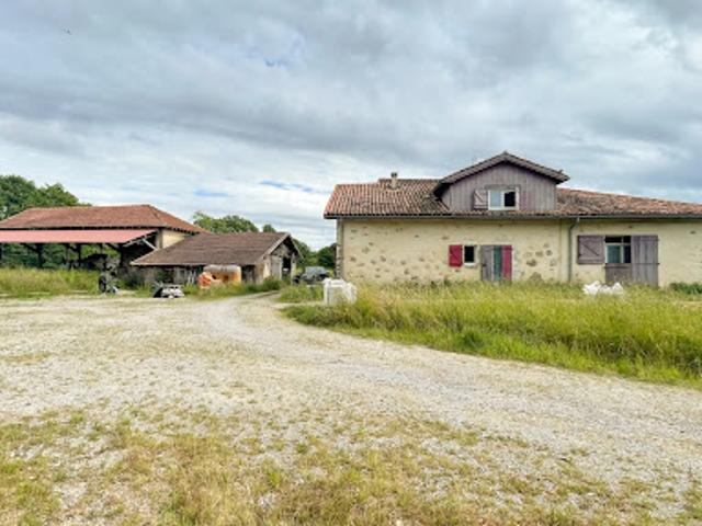 Vente Maison 7 pièces 400 m2 Saint Martin de Hinx