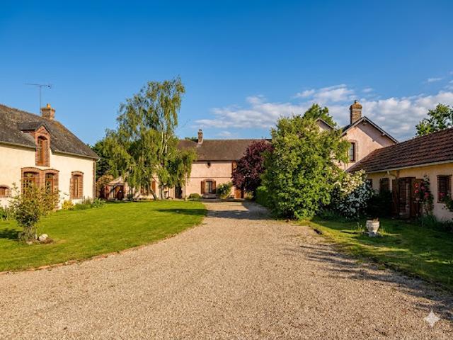 Vente Maison 7 pièces 414 m2 Houdan