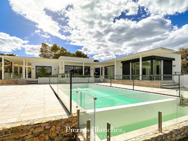 Vente Maison 7 pièces 485 m2 Nimes