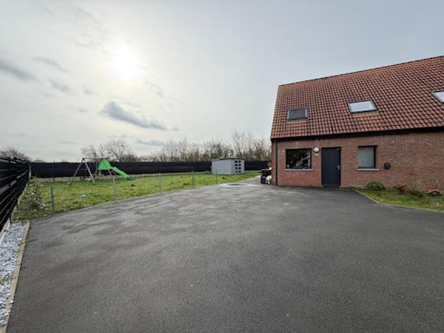 Vente Maison 7 pièces 85 m2 Douvrin