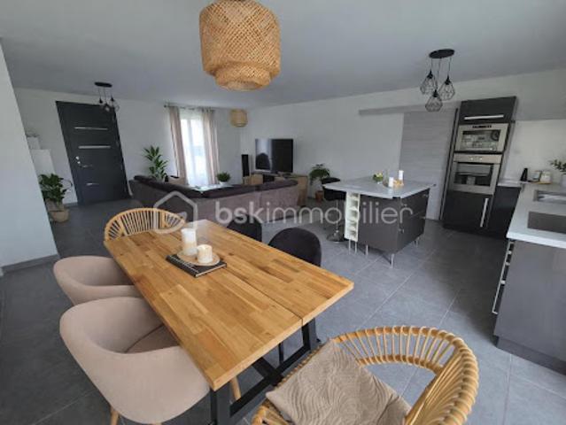 Vente Maison 7 pièces 94 m2 Livry Louvercy