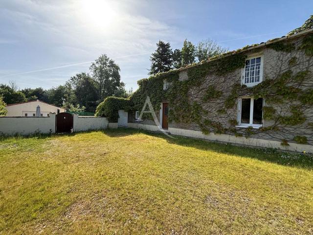 Vente maison 7 pièces Coëx 85