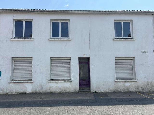Vente maison 7 pièces Coëx 85