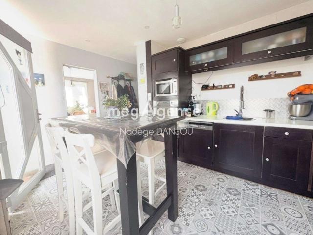 Vente maison 7 pièces Conde sur Noireau 14