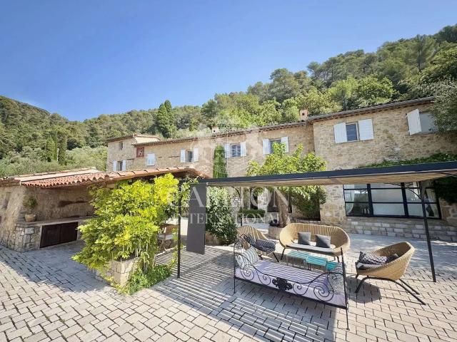 Vente maison 7 pièces Cabris 06