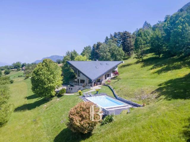 Vente maison 7 pièces Chambéry 73