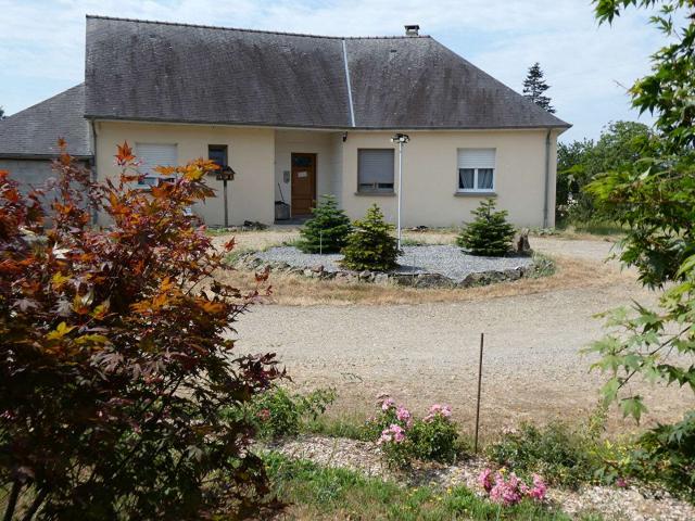 Vente maison 7 pièces Chantrigné 53