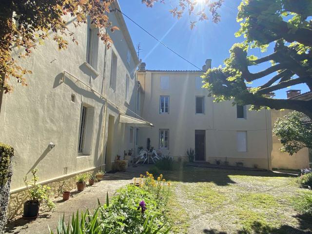 Vente maison 7 pièces Angoulême 16