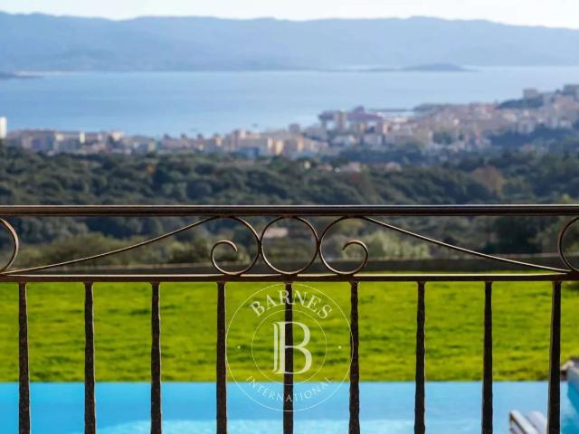 Vente maison 7 pièces Ajaccio 20
