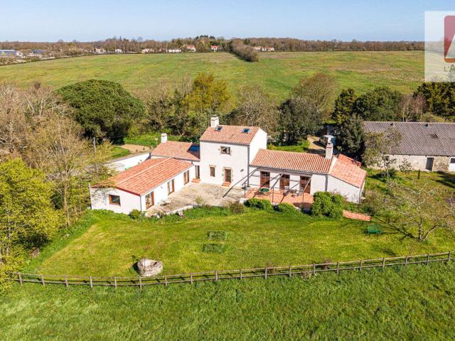 Vente maison 7 pièces Apremont 85