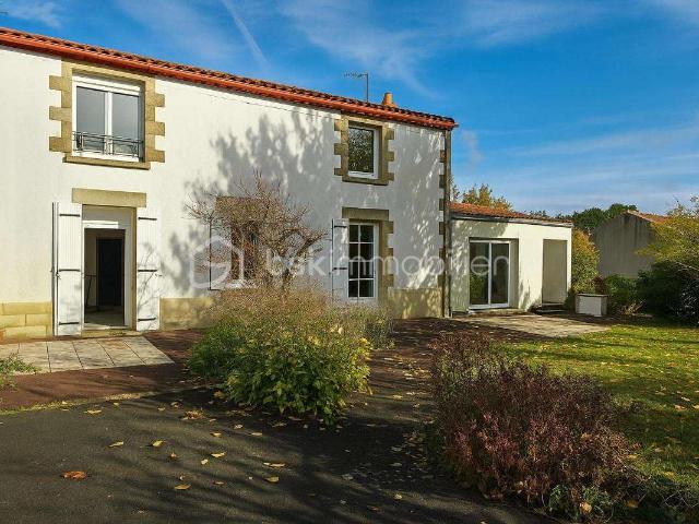Vente maison 7 pièces Bazoges en Paillers 85