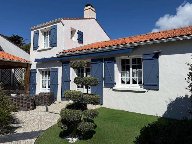 Vente maison 7 pièces Barbâtre 85