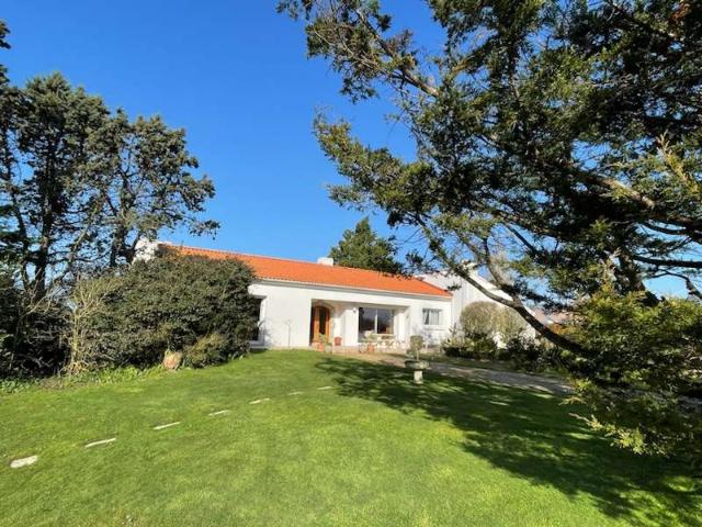 Vente maison 7 pièces Beauvoir sur Mer 85