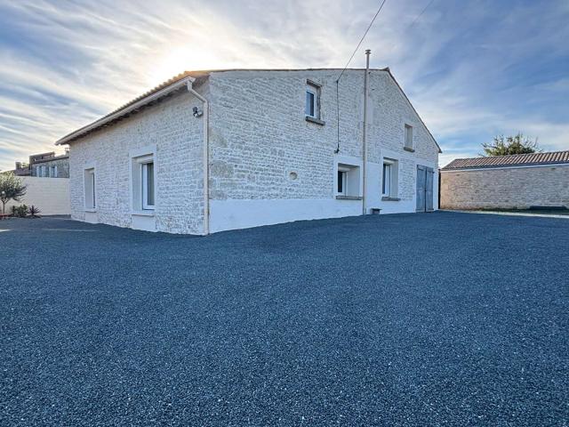 Vente maison 7 pièces Benet 85