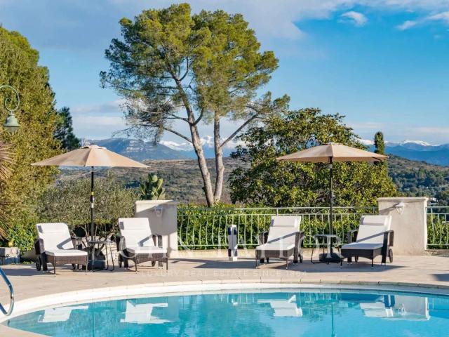 Vente maison 7 pièces Biot 06