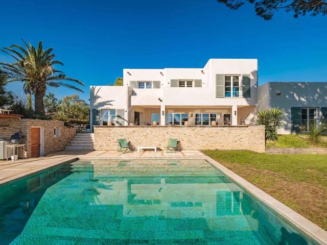 Vente maison 7 pièces Grimaud 83