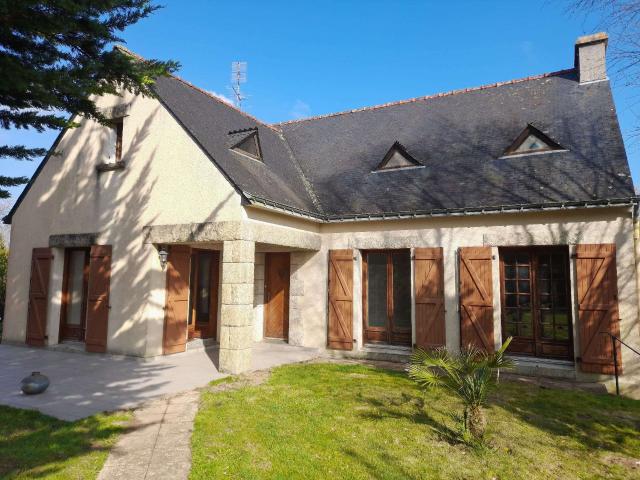 Vente maison 7 pièces Guern 56