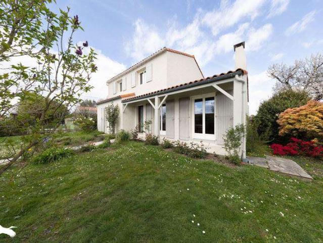 Vente maison 7 pièces Dompierre sur Yon 85