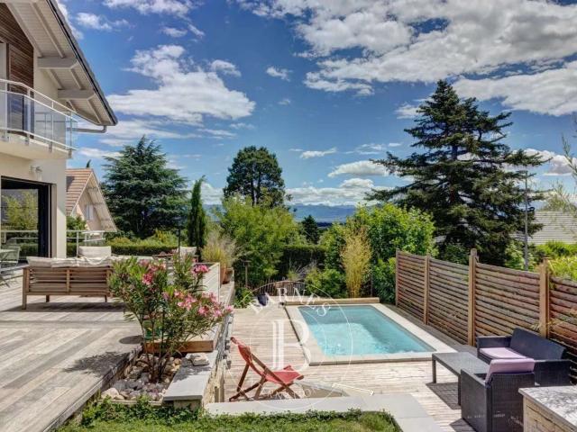 Vente maison 7 pièces Divonne les Bains 01
