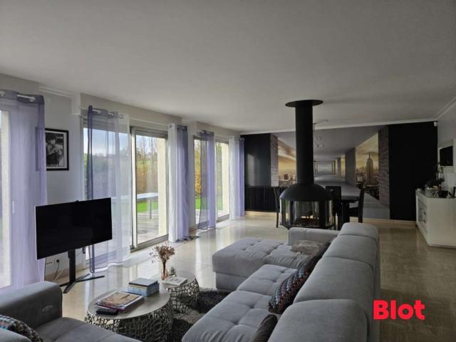 Vente maison 7 pièces Fougères 35