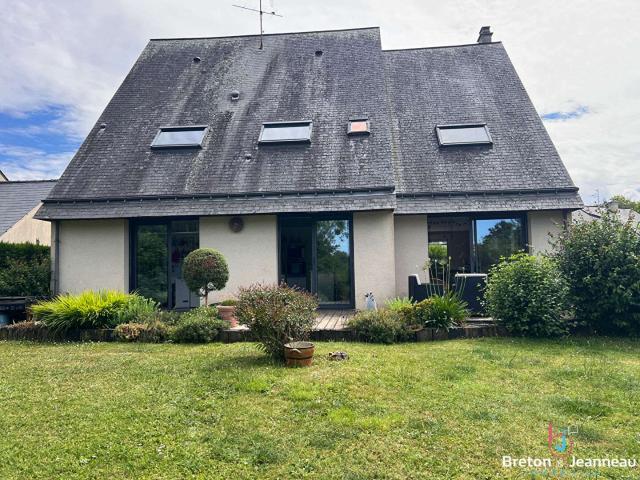 Vente maison 7 pièces Laval 53