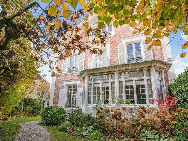 Vente maison 7 pièces La Celle Saint Cloud 78