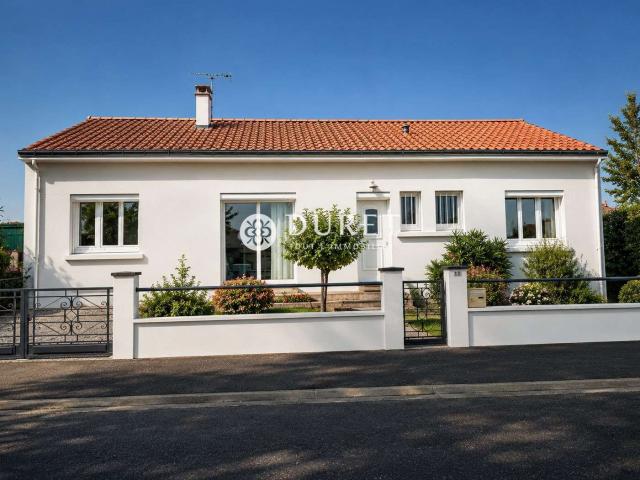 Vente maison 7 pièces La Bruffière 85