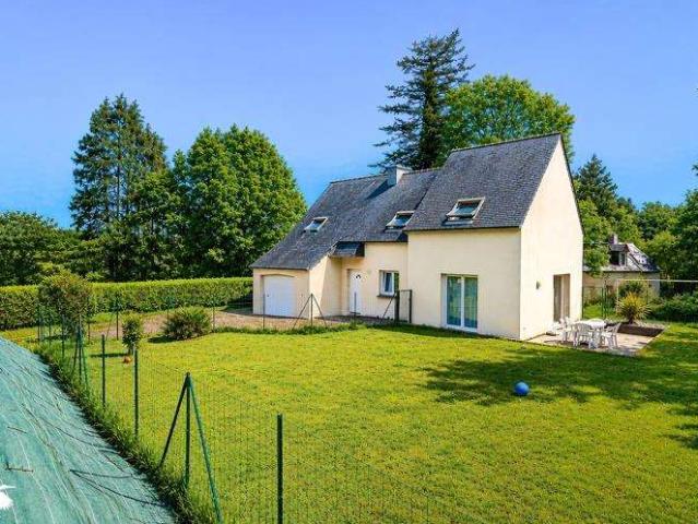 Vente maison 7 pièces Lampaul Guimiliau 29