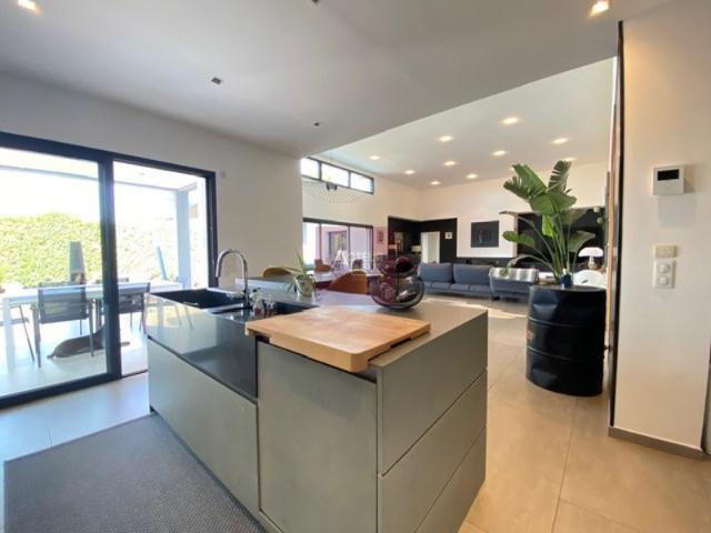 VENTE MAISON 7 PIECES LANSARGUES