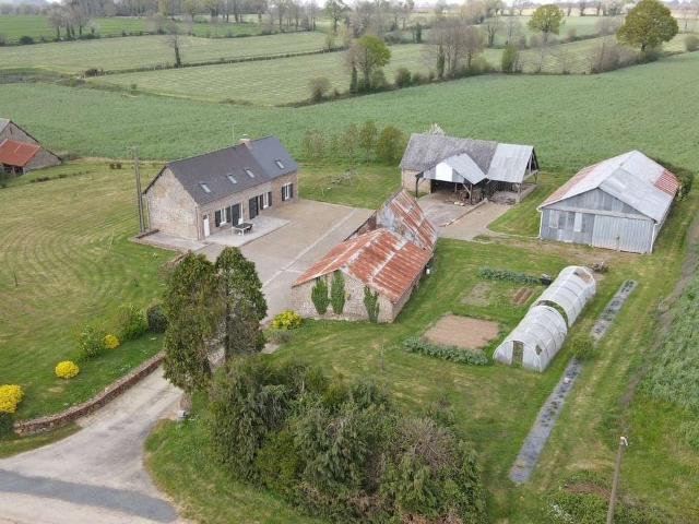 Vente maison 7 pièces Larchamp 53