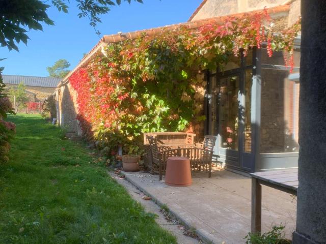 Vente maison 7 pièces Le Champ Saint Père 85