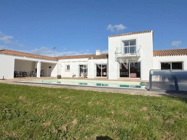 Vente maison 7 pièces Le Fenouiller 85