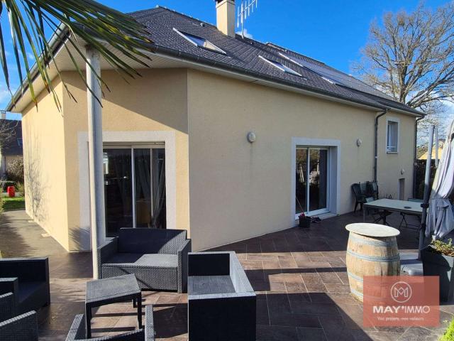 Vente maison 7 pièces Laval 53