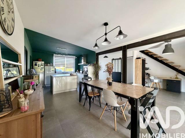 Vente maison 7 pièces Montaigu 85