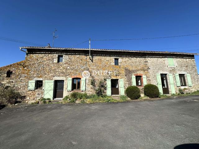 Vente maison 7 pièces Montaigu 85