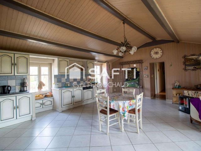 Vente maison 7 pièces Machecoul Saint Même 44