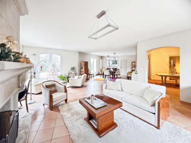 Vente maison 7 pièces Mûrs Erigné 49