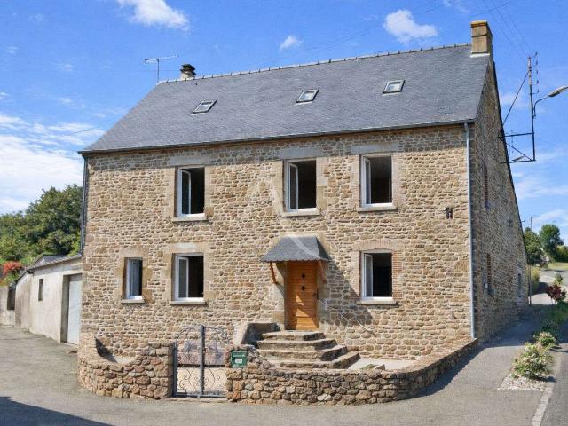 Vente maison 7 pièces Saint Georges Buttavent 53