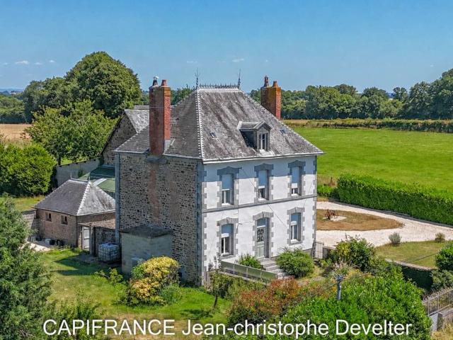 Vente maison 7 pièces Saint Denis de Gastines 53