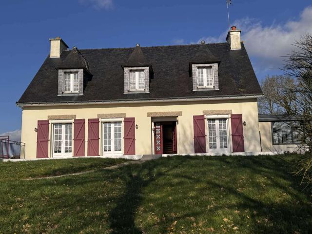 Vente maison 7 pièces Saint Hervé 22