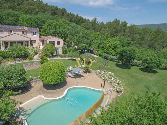 Vente maison 7 pièces Saint Saturnin lès Apt 84