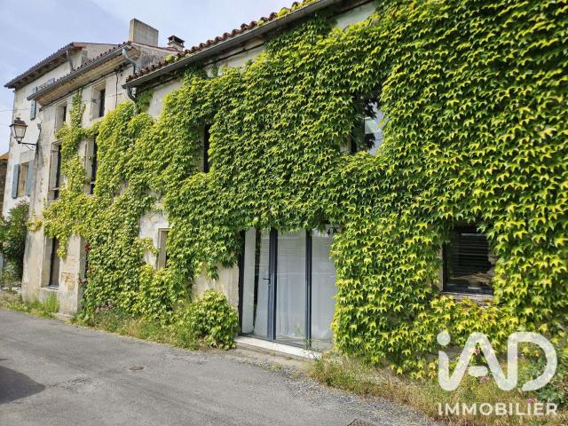 Vente maison 7 pièces Saint Sauvant 17